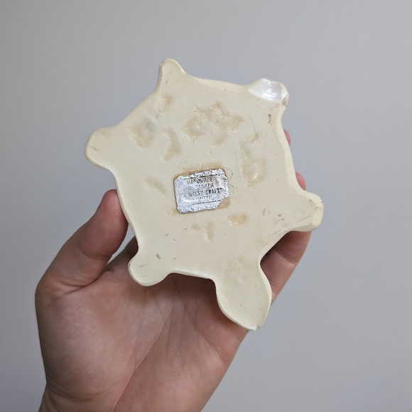 Vintage lucite turtle ashtray TORONTO - Picture 5 of 6